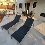 Apartvilla Castropola 普拉