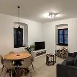 Apartvilla Castropola 公寓 *