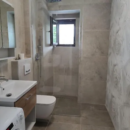 Apartvilla Castropola Apartment *