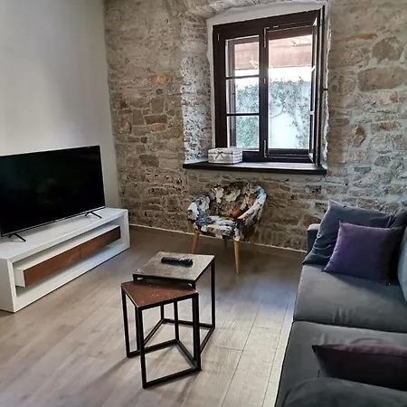 Apartvilla Castropola Appartamento *