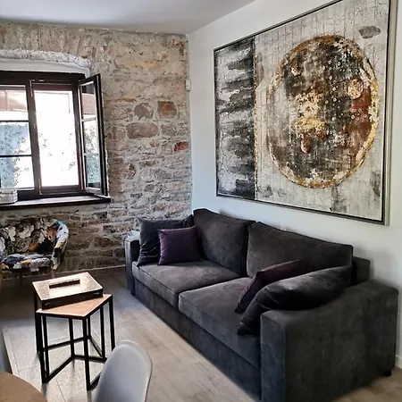 Apartvilla Castropola Apartment *
