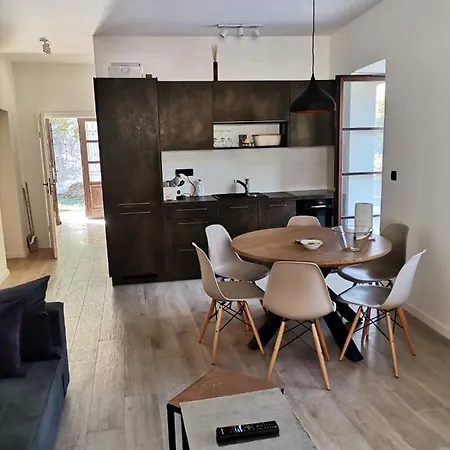 Apartvilla Castropola *